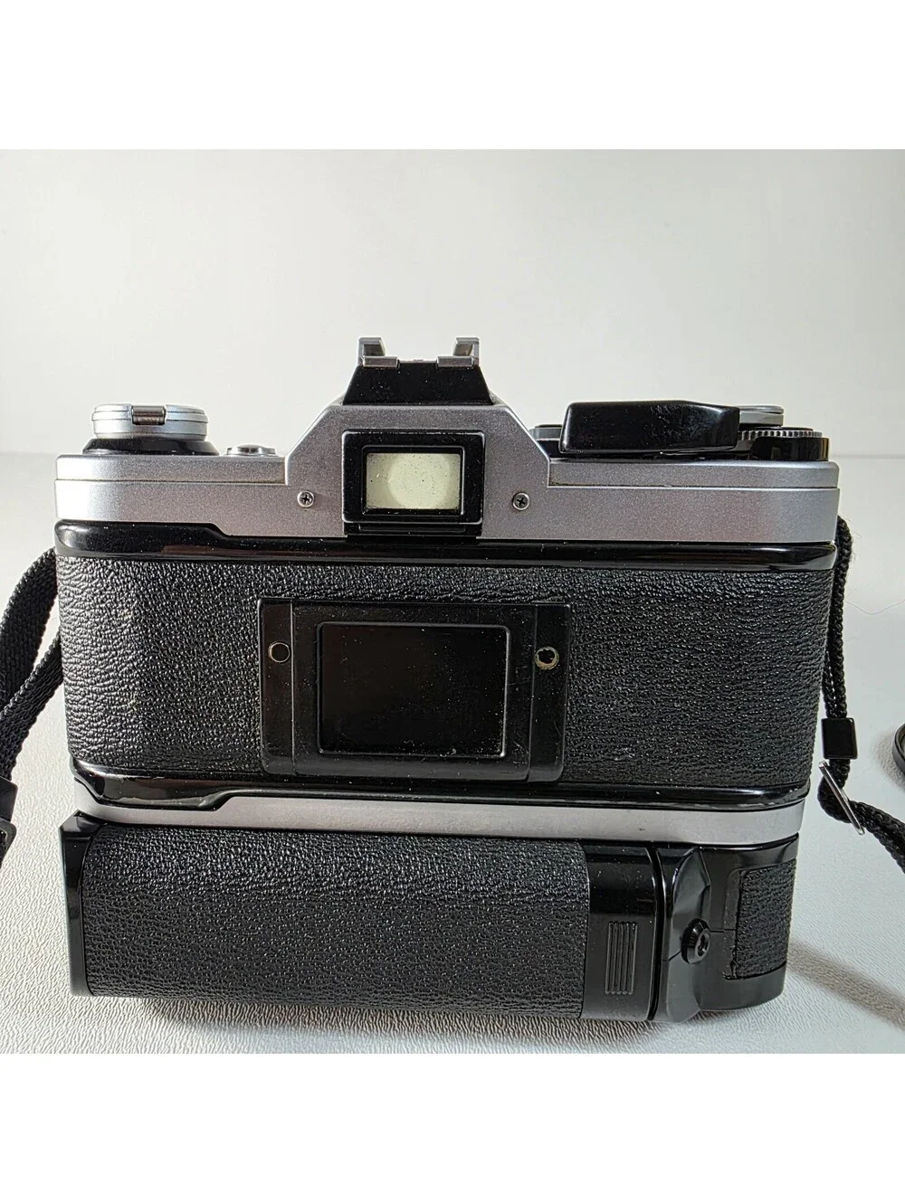 Canon AE-1 Silver 35mm SLR Film Camera W/ 75-205mm Vivitar Lens & Winder Vintage